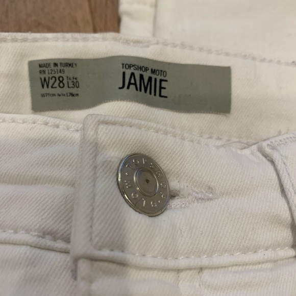 Jamie jeans with ripped knees - Picture 3 of 3